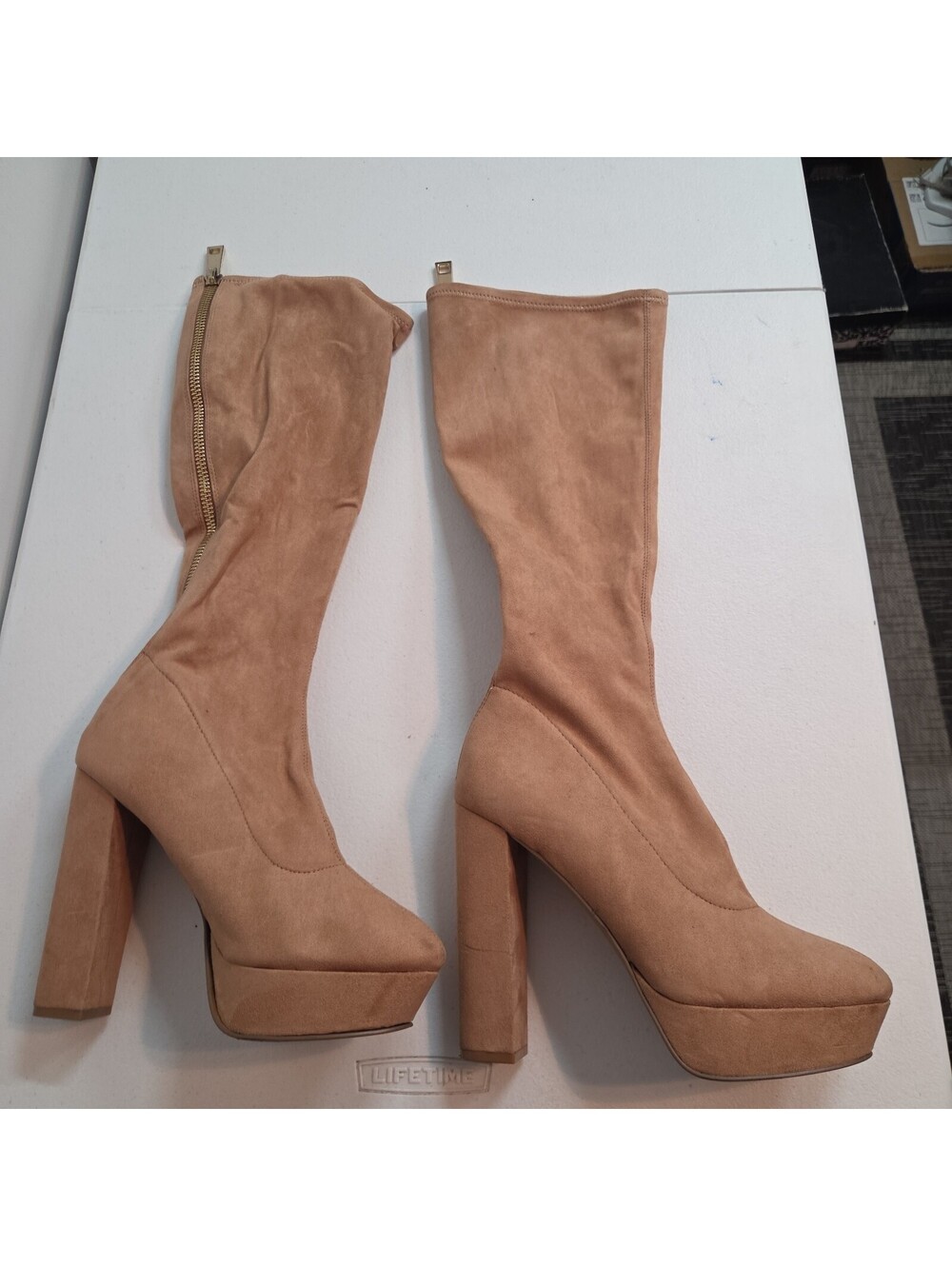 women's knee-high camel platform boots by Steve Madden size 9.5M